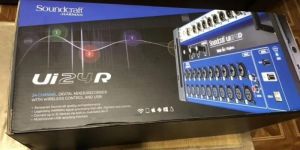 Soundcraft Ui24R Wireless 24-channel Digital Mixer