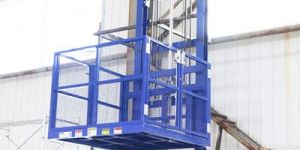 Hydraulic Goods Lift