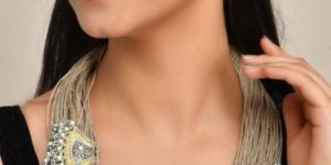 SH30-KM-NL-3538 Silver Plated Jute & Beaded Layered Necklace