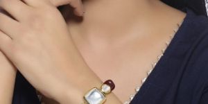 SH9-1492 Maroon Gold Plated Kundan Bracelet