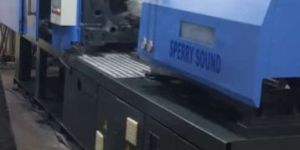 Uesd Injection Molding Machine