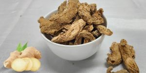 Dried Ginger Flakes