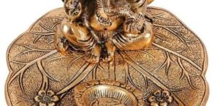 Brass Peepal Patta Ganesh Statue