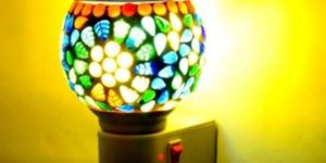 Unity Glass Kapoor Dani