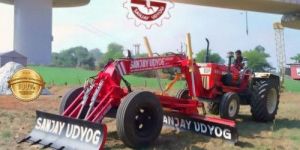 Swaraj Tractor Fitted Grader