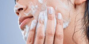 Skin Glowing Face Wash