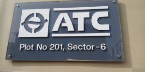 Vertical Plastic Injection Moulding Machine