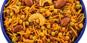 Navratan Mixture Namkeen