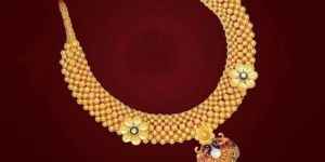 Gold Thushi Necklace