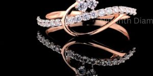 Solid Gold Vintage Engagement Ring for Women