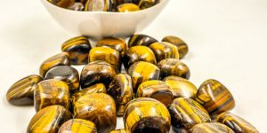 Tiger Eye Tumble Stone