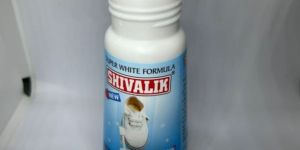 White Canvas Shoe Polish