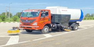 Maxsweep 400 Chassis Mounted Vacuum Sweeper