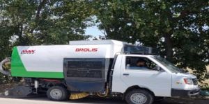 Maxsweep 100 CNG Chassis Mounted Vacuum Sweeper