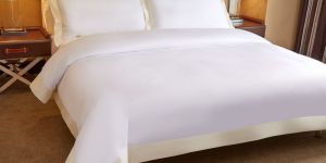 White Hotel Bed Sheet