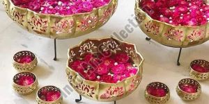 Indo Art CollectionIron Lotus Urli with Stand Pot for Floating Flower/Candle Festive Decor Set of 13 Piece 14/12/10 Size with Stand & 7 Votive