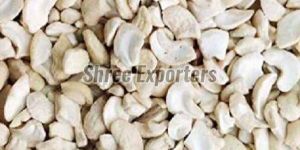 Broken Cashew Nuts