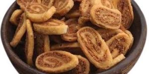 Garlic Bhakarwadi Namkeen