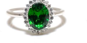 Sterling Silver Oval Shape Emerald Gemstone Ring