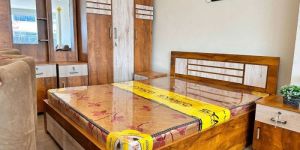 Queen Engineered Wood Bedroom Set