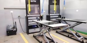 VESPA APRILLA WORKSHOP EQUIPMENTS