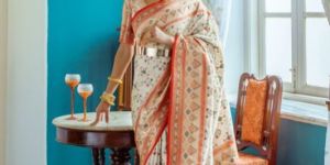 AF837 Ladies White Zari Woven Patola Silk Banarasi Saree with Blouse