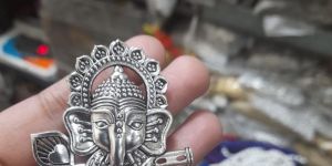 Raw Material Pendant