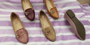 Ladies Fancy Pointed Toe Belly