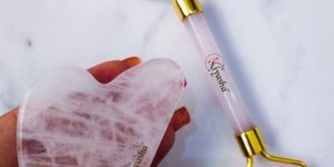 Rose Quartz Facial Roller
