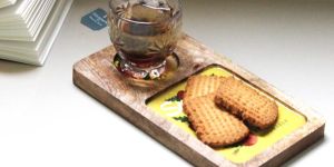 WOODEN COASTER TRAY