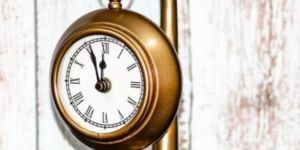 Antique Look Table Clocks Extremely Finished (Gold Finished) (aluminium Metal)