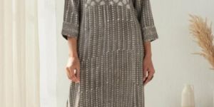 Vardhini Women Kurta & Kurta set