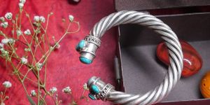 Radiant Turquoise Twisted Silver Bangle