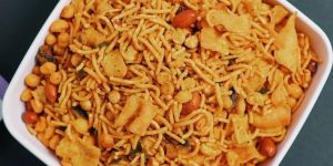 Garlic Chawana Namkeen