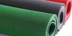 PVC Snake Mat