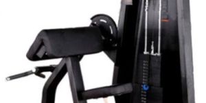 Preacher Curl Machine