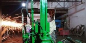 Tractor Operating Mini Piling Machine