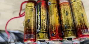 SCRAP AA ALKALINE BATTERIES