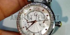 Round Sparkling Look Wrist Watch