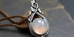 Ziva Handmade Sterling Silver Vintage Real Moonstone Pendant