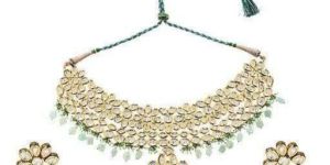 Zarin Woman Kundan Choker Set