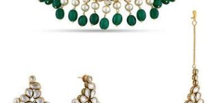 Zeenat Woman Kundan Necklace Set