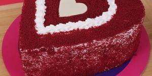 Sweet Red Heart Velvet Cake