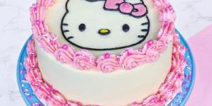 Vanilla Pinky Kitty Cake