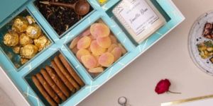 WEDDING INVITES Gift Box