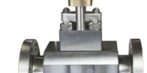 ZIRCONIUM GLOBE VALVE