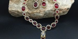 TOURMALINE STONE SILVER PLATED NECKLACE AND EARRING SET
