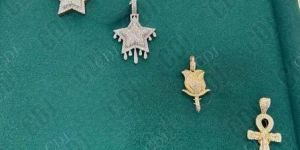 RR91 Customized Moissanite Diamond Pendant