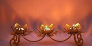Decorative Flower Cut Lotus T Light Candle Holder