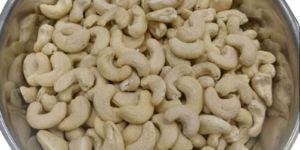 WW240 Whole Cashew Nuts